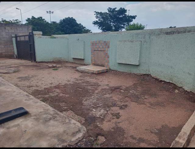 3 BEDROOM HOUSE FOR SALE IN PROTEA NORTH